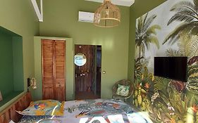 Villa Label Vue Chambres D'Hotes Avec Piscine Au Boulou
